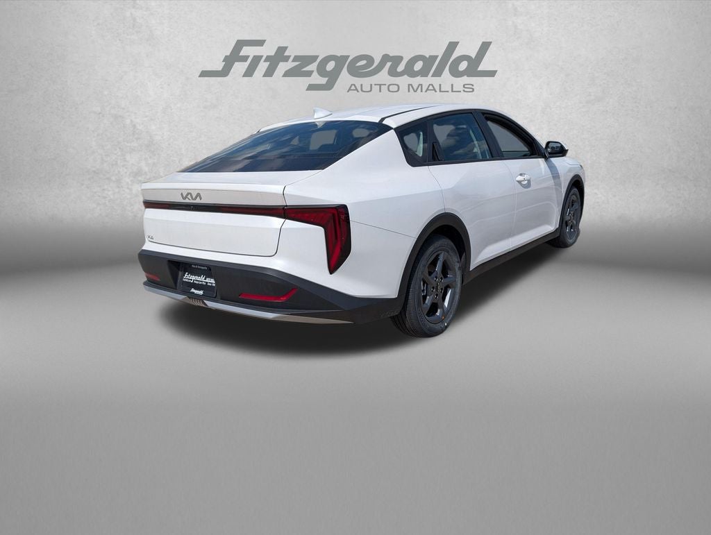 2026 Kia K4 LXS