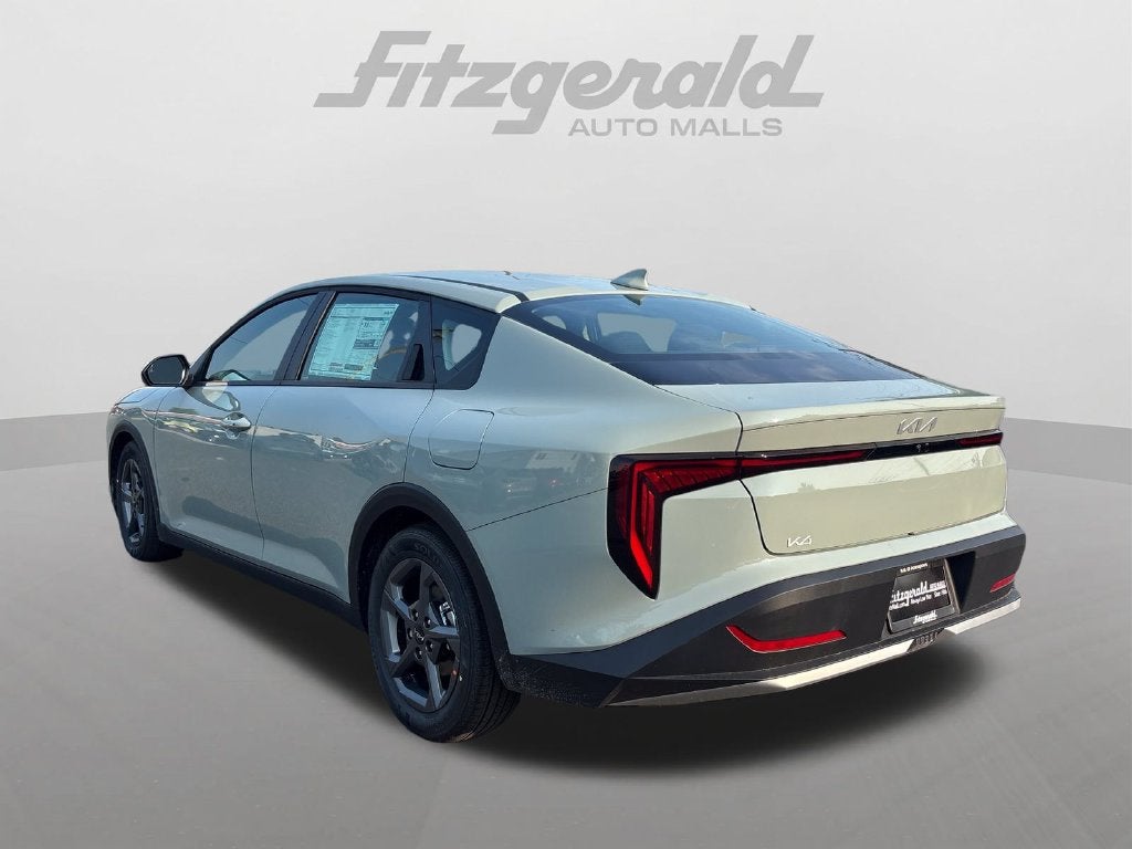 2026 Kia K4 LXS