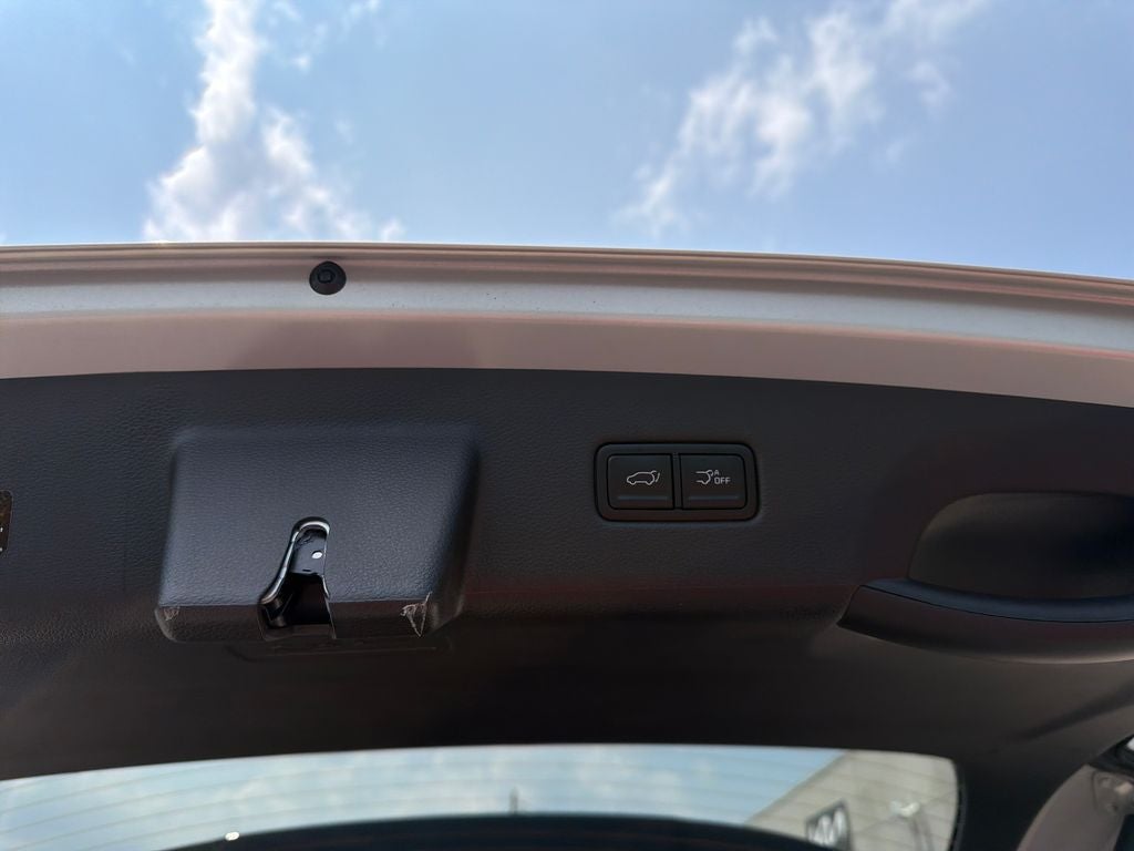2027 Kia Carnival SX