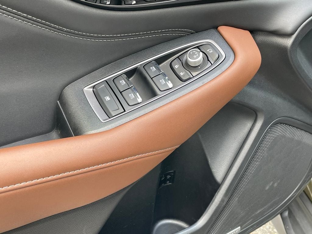 2022 Subaru Outback Touring XT