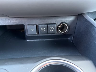 2020 Toyota Highlander LE