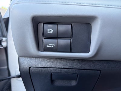 2020 Toyota Highlander LE