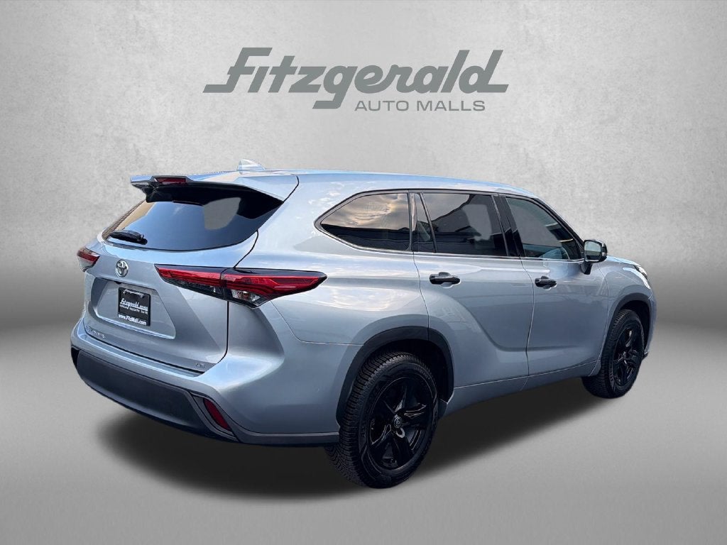2020 Toyota Highlander LE