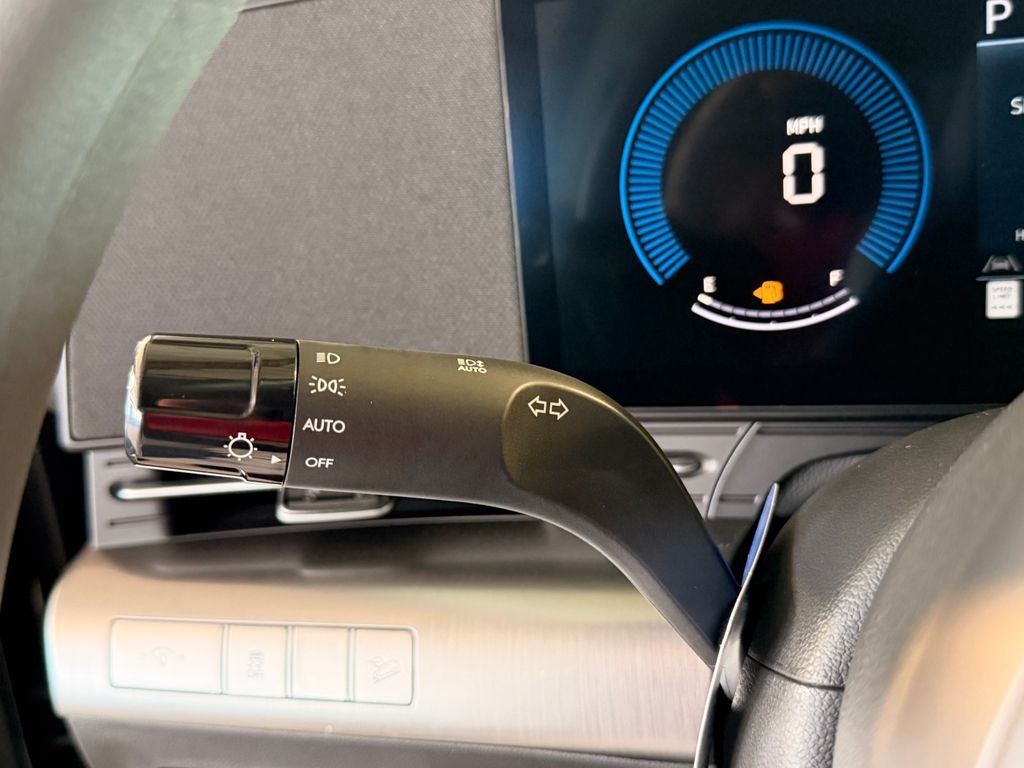 2027 Hyundai Kona SE FWD