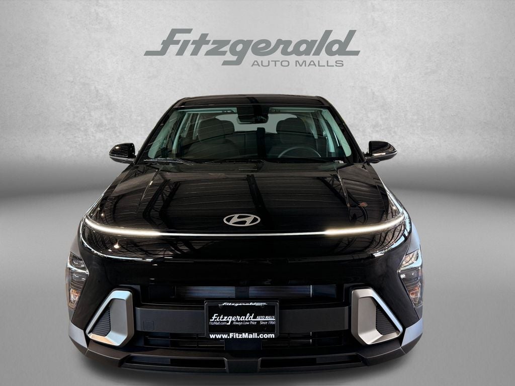 2027 Hyundai Kona SE FWD