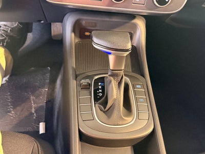 2027 Hyundai Kona SE FWD