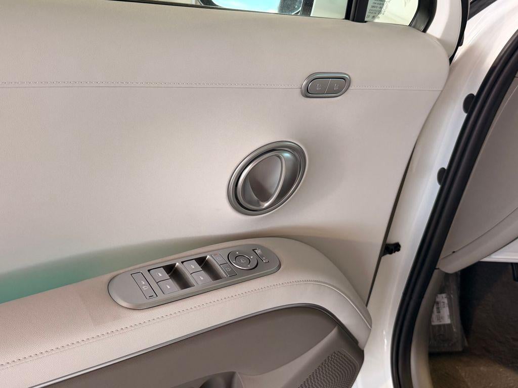2026 Hyundai Palisade Hybrid SEL Premium 8P