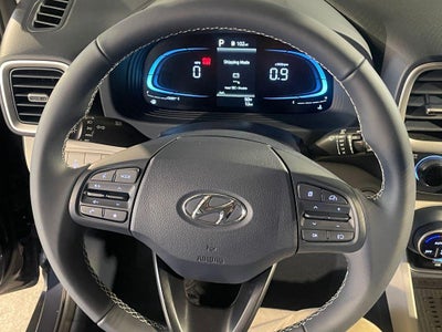 2026 Hyundai Venue SEL w/Two-Tone Roof