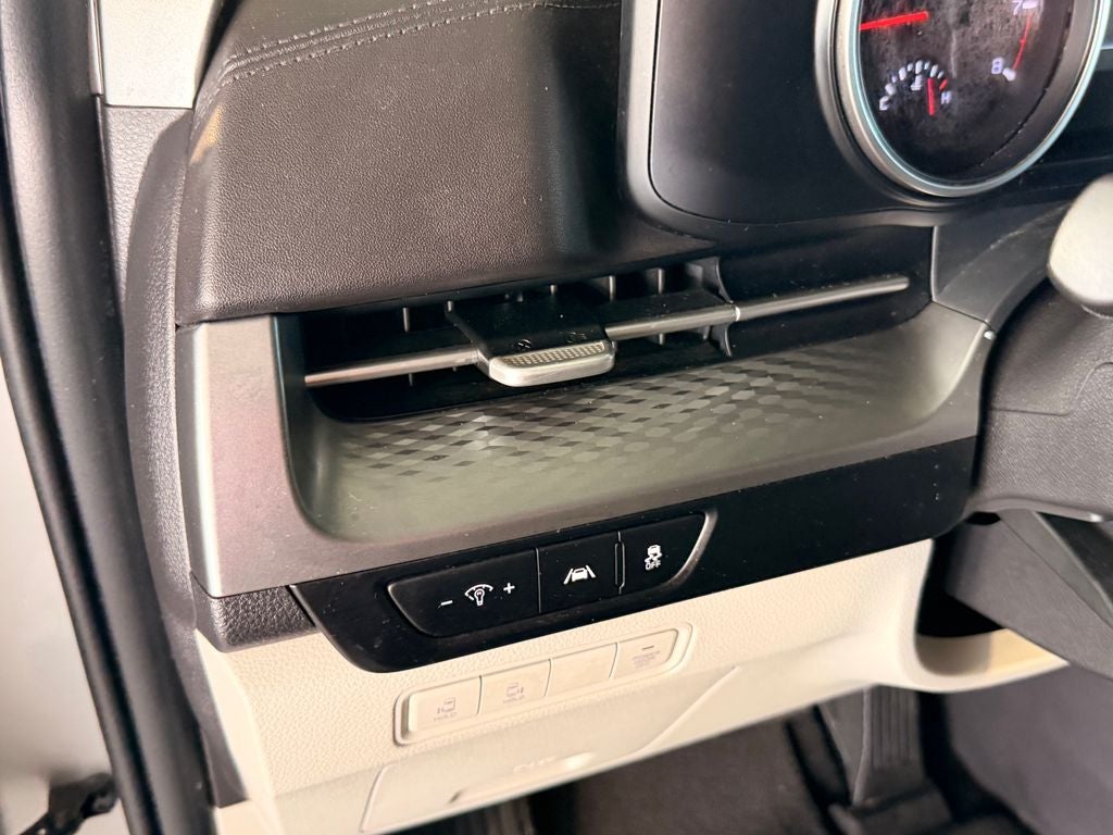 2022 Kia Carnival LXS