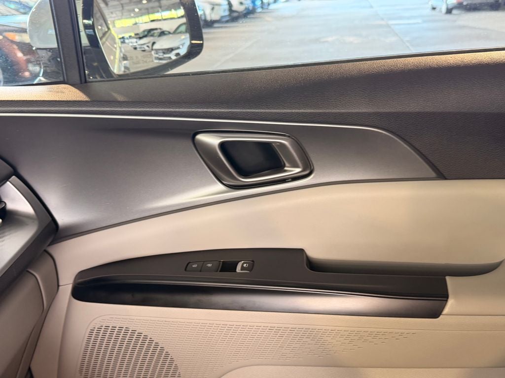 2022 Kia Carnival LXS