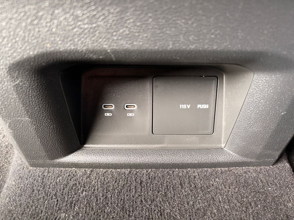 2023 Volkswagen Atlas 2.0T SE w/Technology