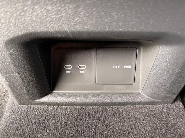 2023 Volkswagen Atlas 2.0T SE w/Technology