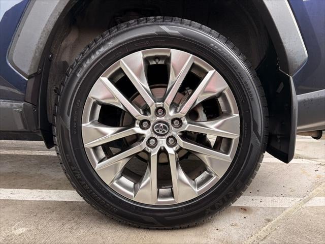 2020 Toyota RAV4 XLE Premium