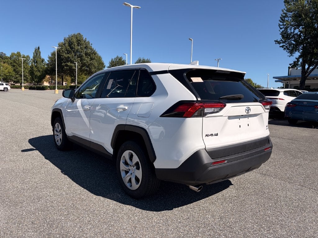 2025 Toyota RAV4 LE