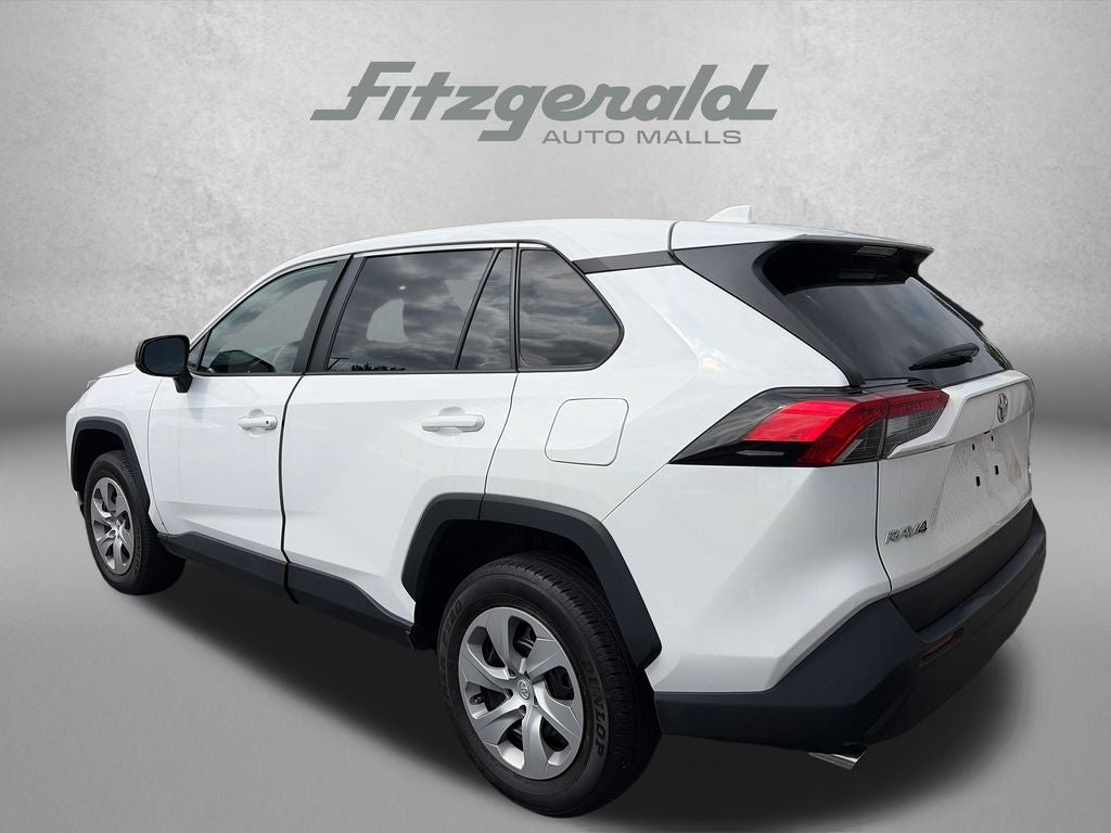 2024 Toyota RAV4 LE