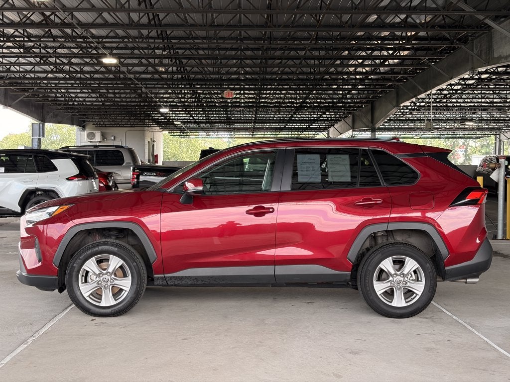 2025 Toyota RAV4 XLE