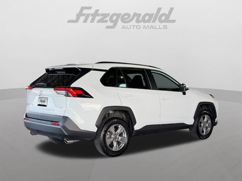 2025 Toyota RAV4 XLE