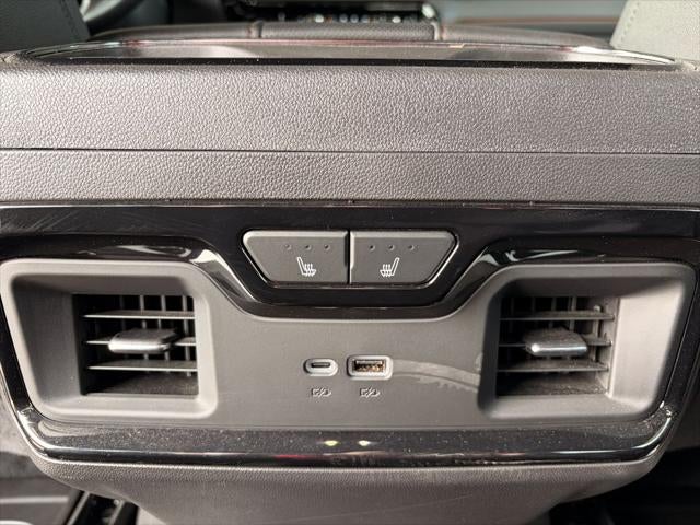 2025 GMC Sierra AT4