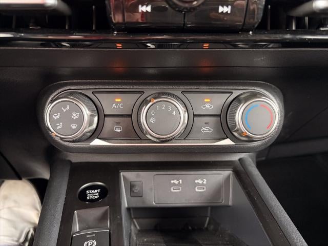 2025 Nissan Kicks MPV SV