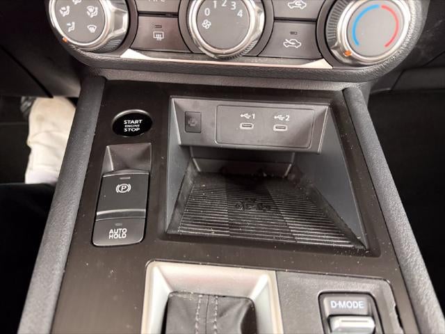 2025 Nissan Kicks MPV SV