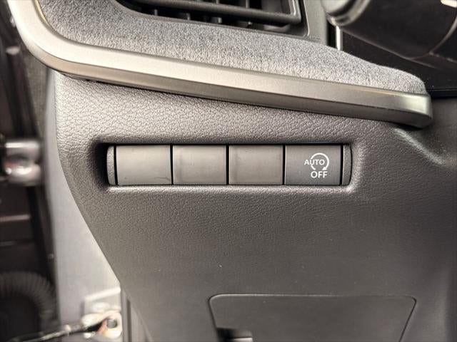 2025 Nissan Kicks MPV SV