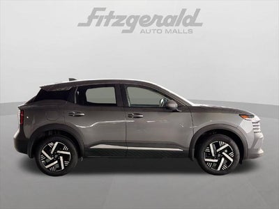 2025 Nissan Kicks MPV SV