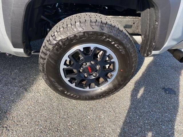 2025 Toyota TACOMA TRD OFFRD TRD Off-Road