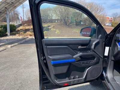 2025 Toyota TACOMA TRD OFFRD TRD Off-Road