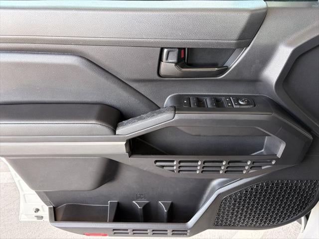 2024 Toyota TACOMA SR5 SR5