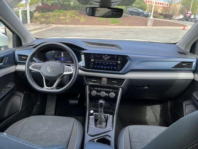 2024 Volkswagen Taos 1.5T SE