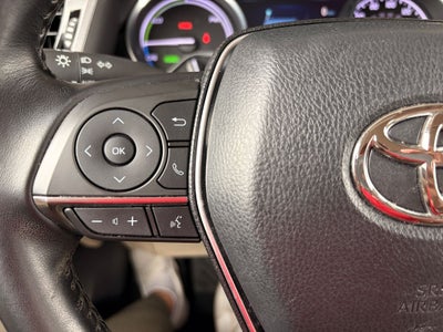 2019 Toyota Camry Hybrid XLE