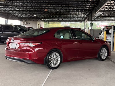 2019 Toyota Camry Hybrid XLE