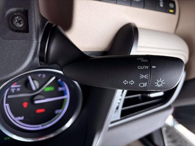 2019 Toyota Camry Hybrid XLE