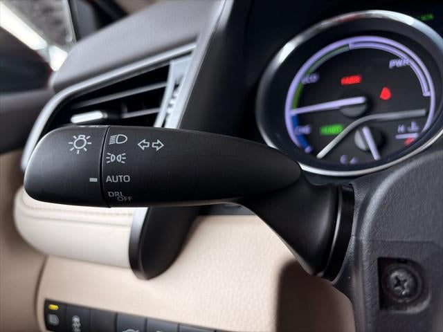 2019 Toyota Camry Hybrid XLE