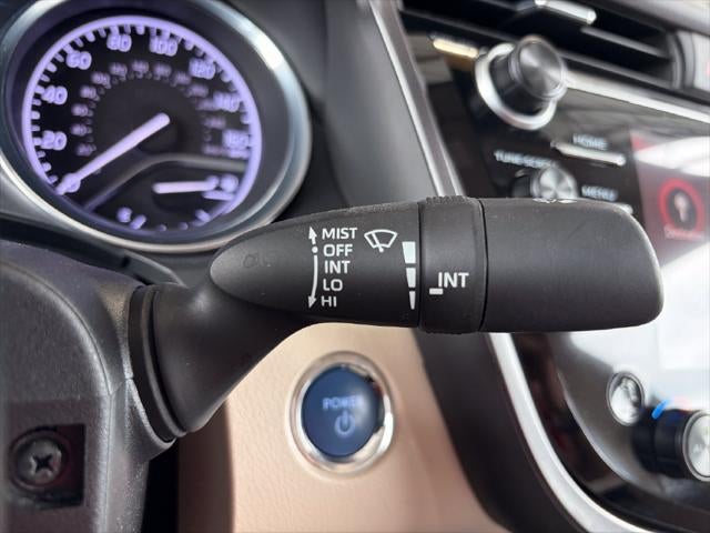 2019 Toyota Camry Hybrid XLE