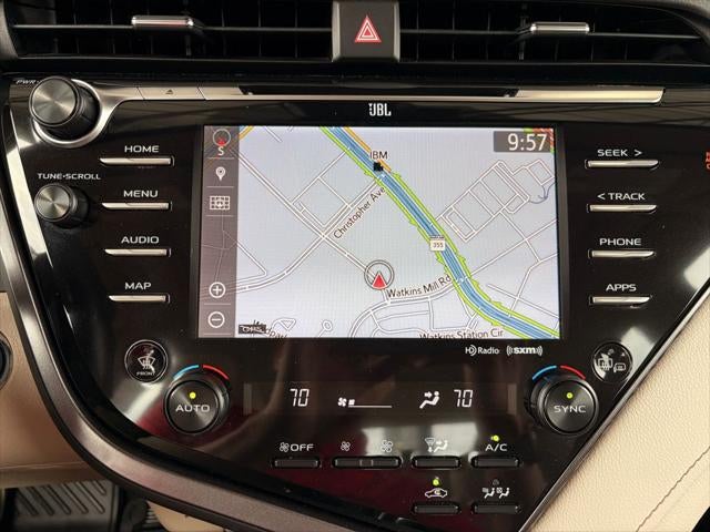 2019 Toyota Camry Hybrid XLE