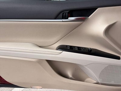2019 Toyota Camry Hybrid XLE
