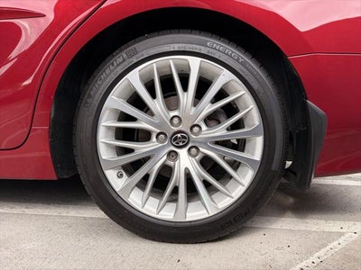 2019 Toyota Camry Hybrid XLE