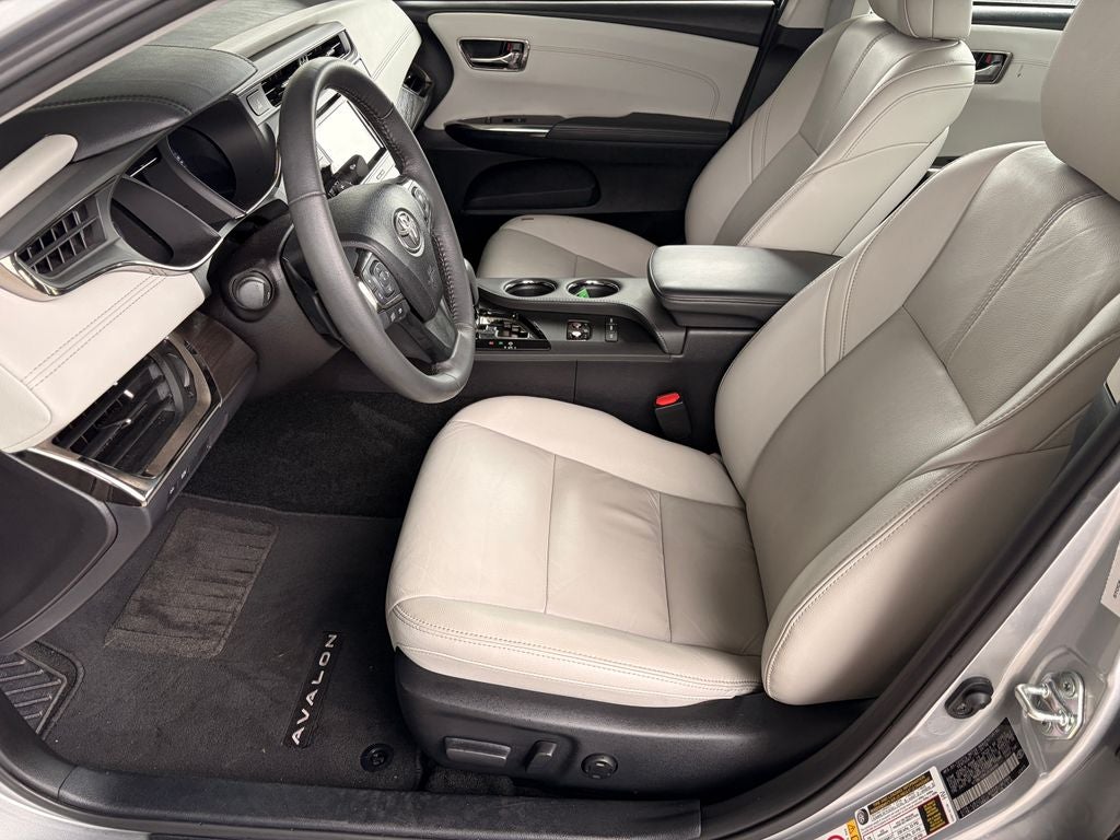 2018 Toyota AVALON XLE Premium