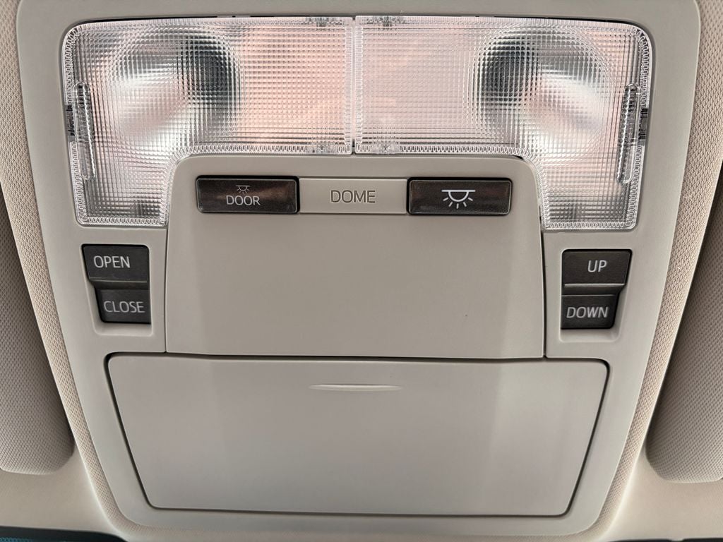 2018 Toyota AVALON XLE Premium