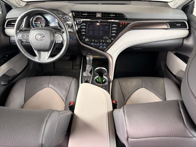 2020 Toyota Camry Hybrid XLE