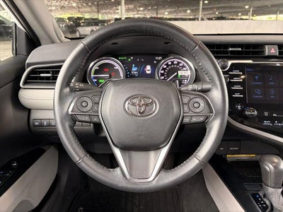 2020 Toyota Camry Hybrid XLE