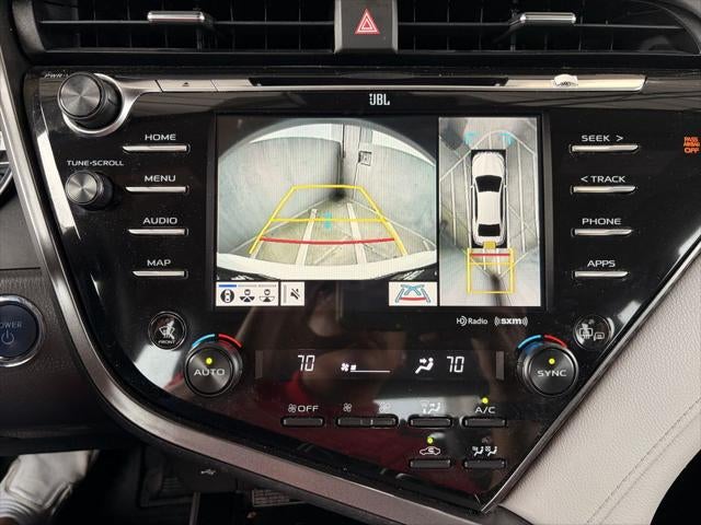 2020 Toyota Camry Hybrid XLE