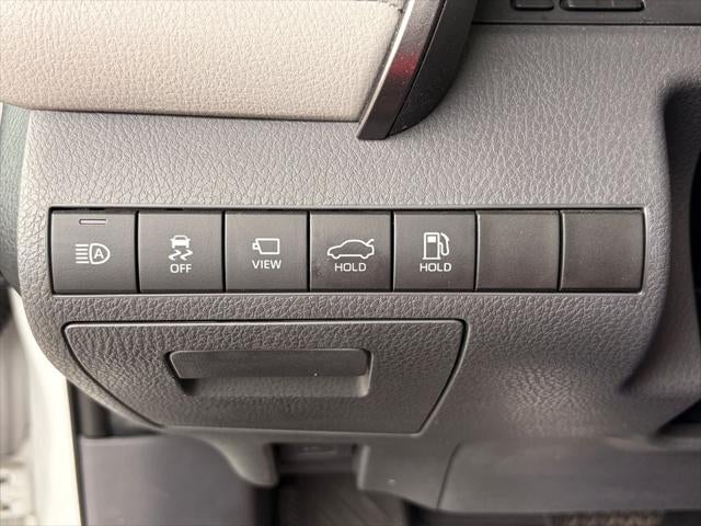 2020 Toyota Camry Hybrid XLE
