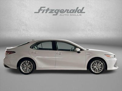 2020 Toyota Camry Hybrid XLE