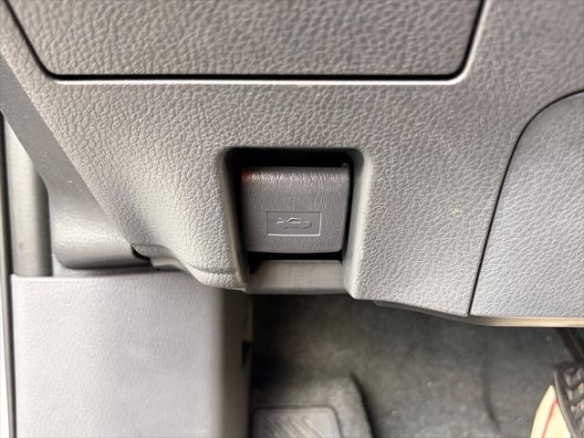 2023 Toyota Camry Hybrid XLE