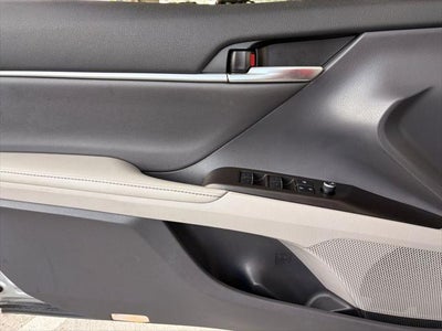 2023 Toyota Camry Hybrid XLE