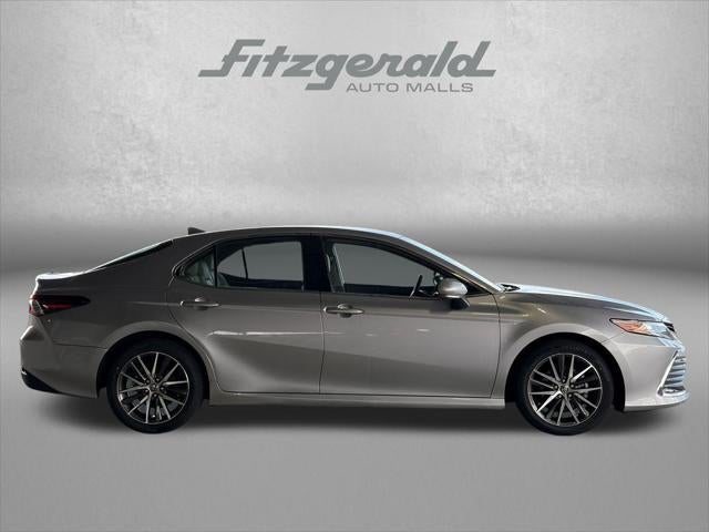 2023 Toyota Camry Hybrid XLE