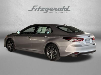 2023 Toyota Camry Hybrid XLE