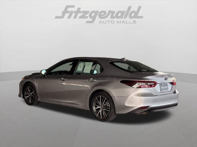 2023 Toyota Camry Hybrid XLE